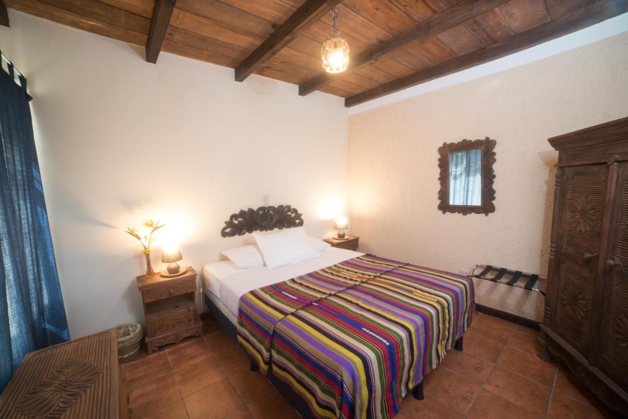 Villas Jucanya Super Higienizadas Panajachel Exterior photo